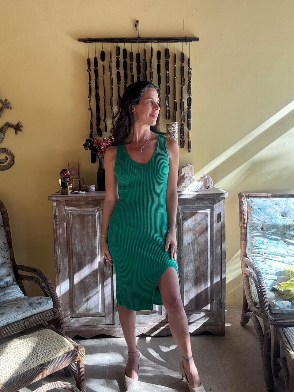 Vestido Canelado Verde Bandeira – tam 38