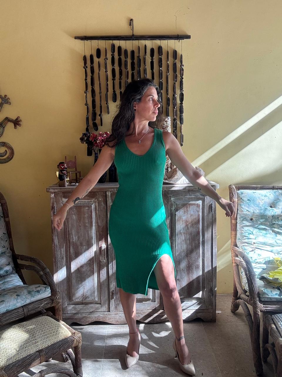 Vestido Canelado Verde Bandeira – tam 38 - Imagem 5