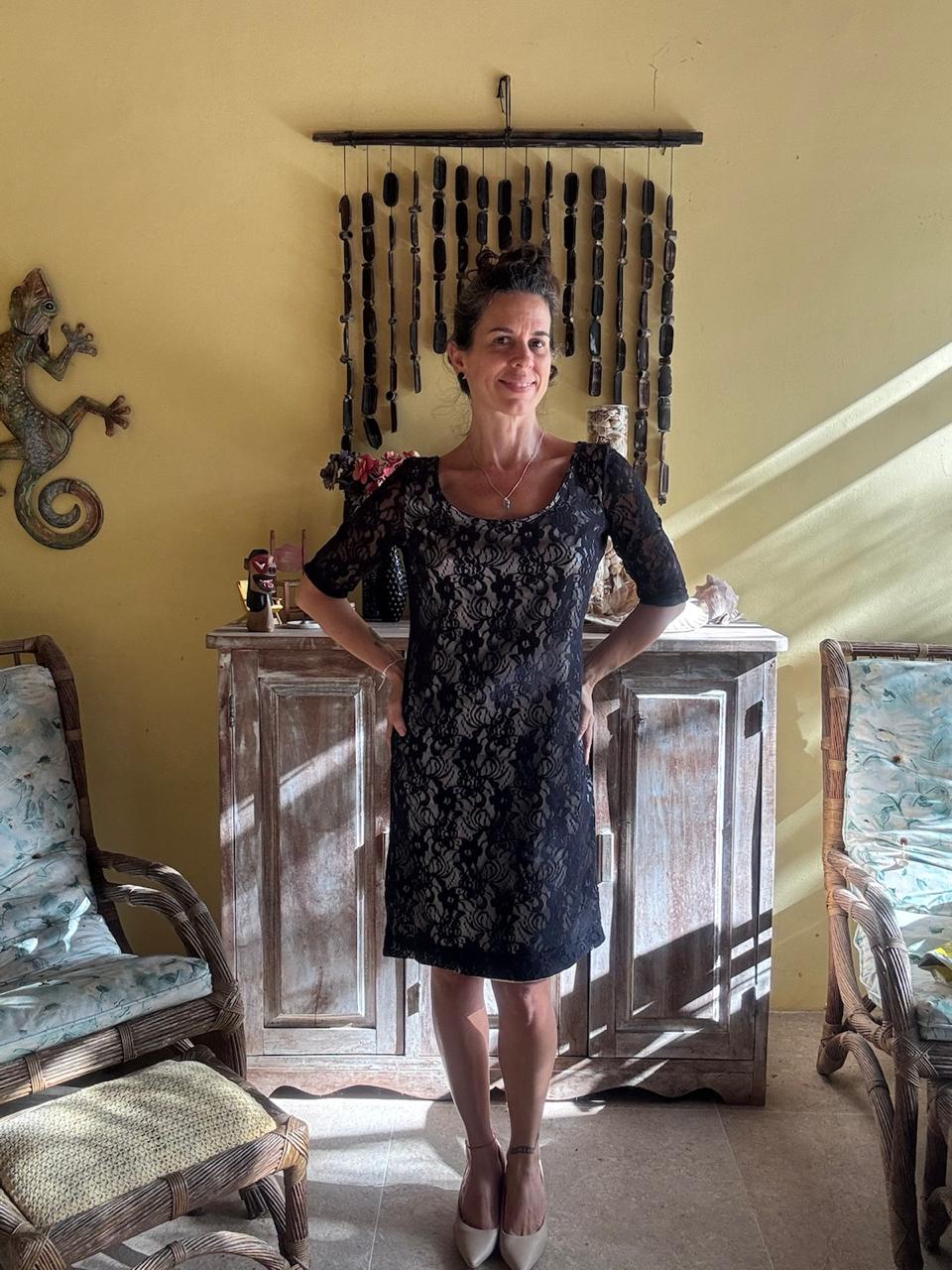Vestido Preto de Renda – tam M - Imagem 4