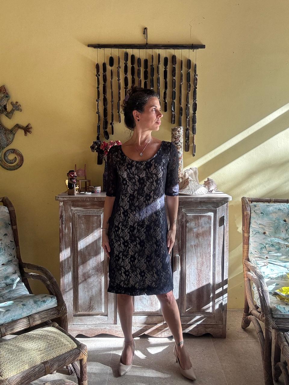 Vestido Preto de Renda – tam M