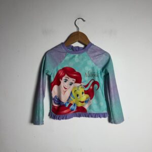 Camisa de Banho Estampa Ariel Sereia com Escamas – Disney – tam 3
