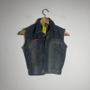 Colete Jeans com Tachas – Coisa De Moleque – tam 8