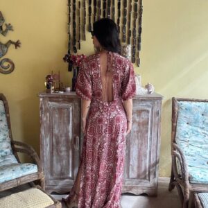 Vestido Longo Estampado Vinho e Off-White com Cut-outs – Boah – tam G