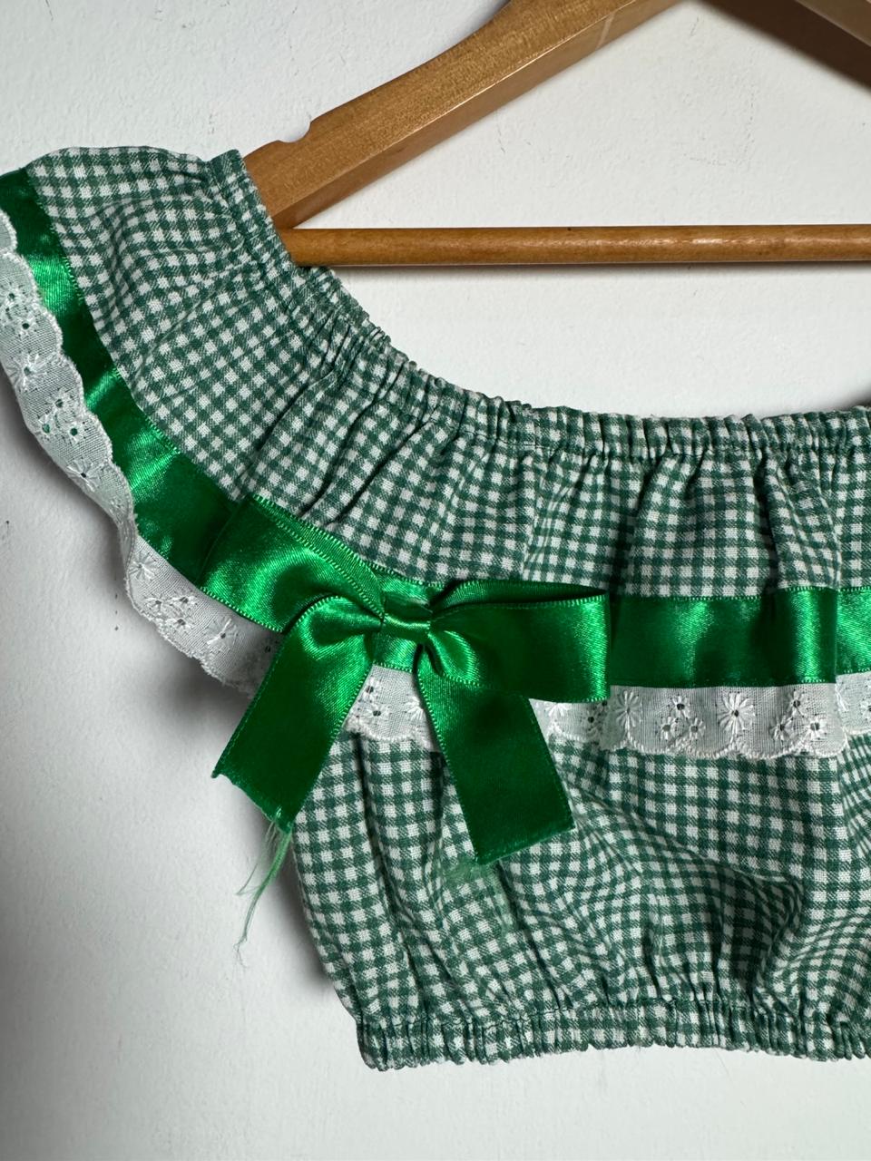 Conjunto Short Saia e Top Infantil Verde e Branco Quadriculado com Babados e Laços – tam M - Imagem 5