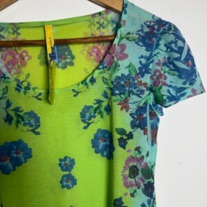 Blusa Estampada Floral Degradê Verde e Azul – Elementais – tam PP