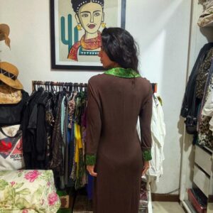 Vestido de Manga Comprida Marrom e Verde – Licole – tam P