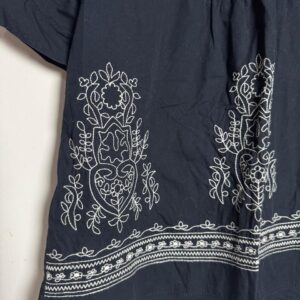 Blusa Feminina Azul Marinho Bordada Mangas Bufantes – tam 38