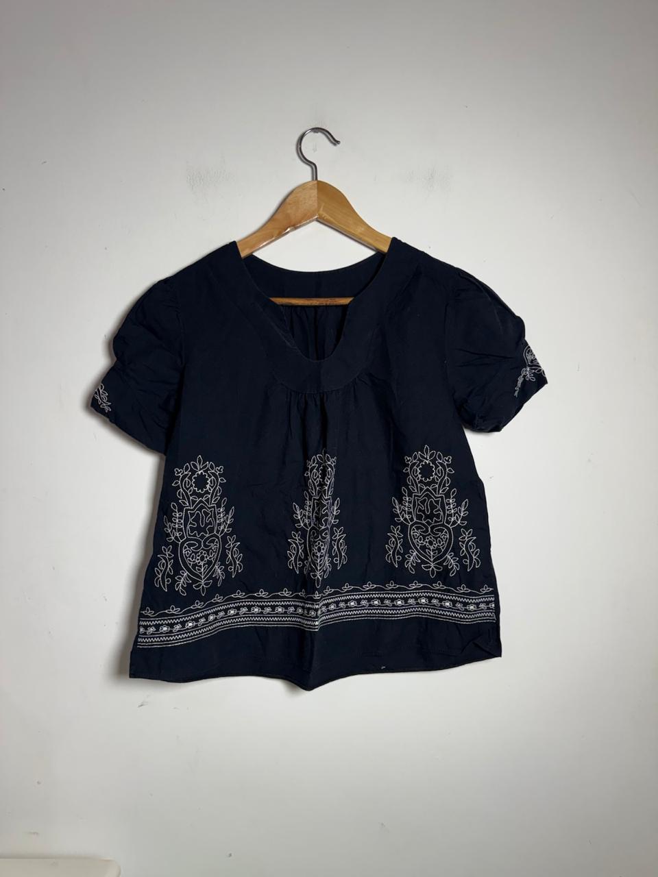 Blusa Feminina Azul Marinho Bordada Mangas Bufantes – tam 38