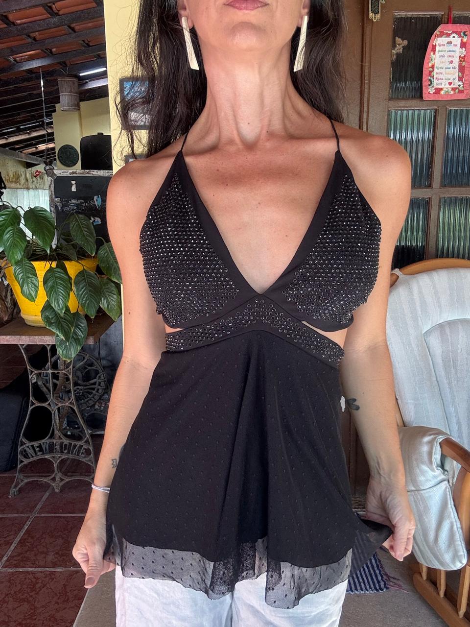 Top / Corpete Preto com Bojo, Cut-outs, Tule e Brilho – For Use – tam P