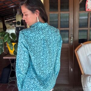 Camisa Azul-Turquesa com Estampa de Ferraduras – Polo wear – tam G