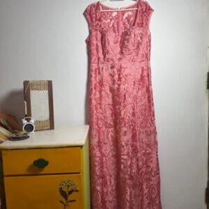 Vestido de Festa Longo Rosa com Bojo e Renda