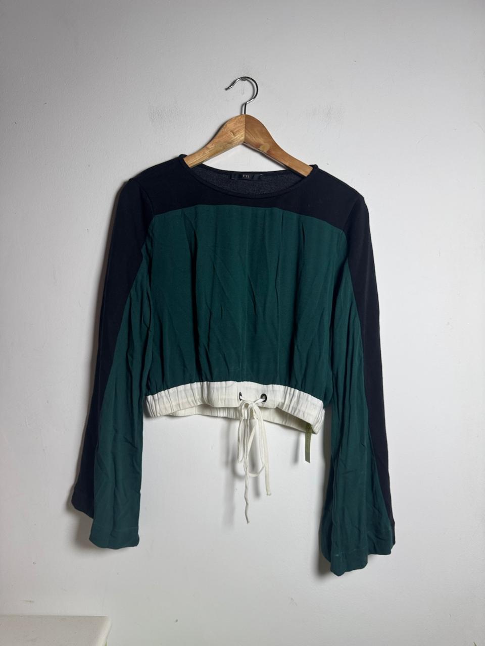 Cropped Color Block Verde, Preto e Branco – FYI – tam 40