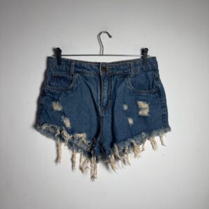 Short Jeans Destroyed e Desfiado – El Naçoes – tam 42