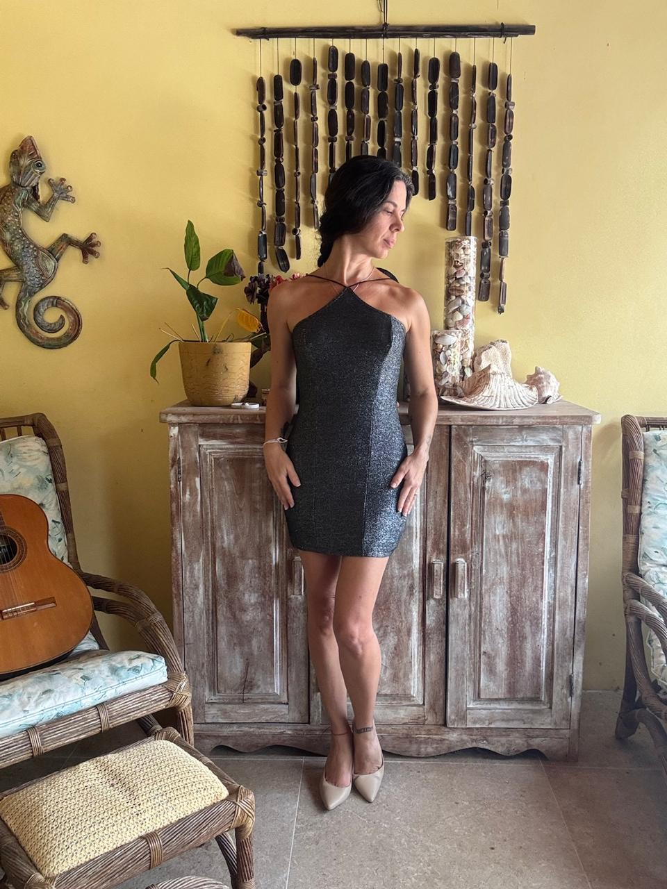 Vestido Curto Preto com Brilho – Bluesteel – tam P