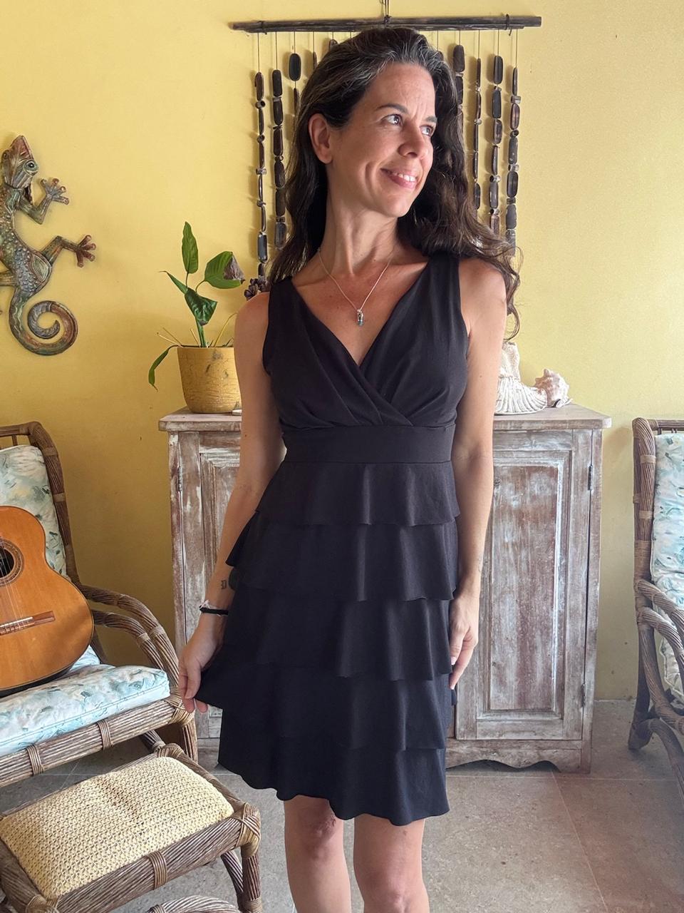 Vestido preto de babados – tam P - Imagem 4