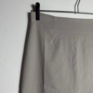 Saia Midi Cinza Modelo Lápis – tam M