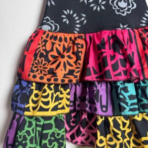 Vestido Infantil Preto Estampado com Babados Coloridos – tam 3/4