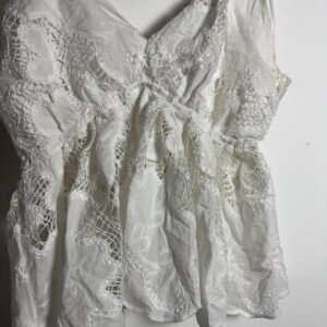 Blusa Branca com Bordados – Line – tam G