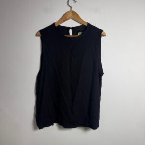 Camisa Regata Preta com Detalhe Sheer nas Costas – Forum – tam M