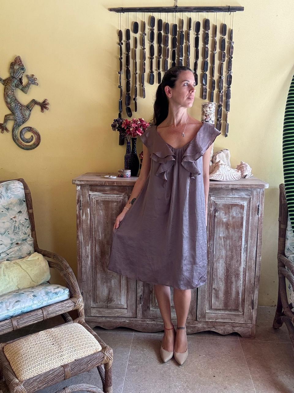 Vestido com Babados Cinza Cobreado – Sarttore – tam 40 - Imagem 5