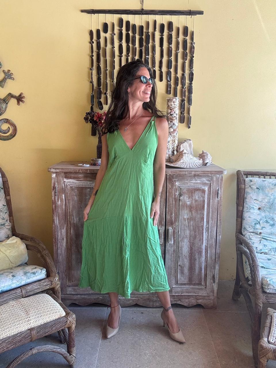 Vestido Verde Decote V – tam 38 - Imagem 4