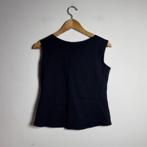 Blusa Preta com Bordado Floral – Maria Escandalosa – tam G