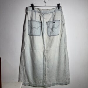 Saia Longa Jeans Clara com Fenda Frontal – Forum – tam 40