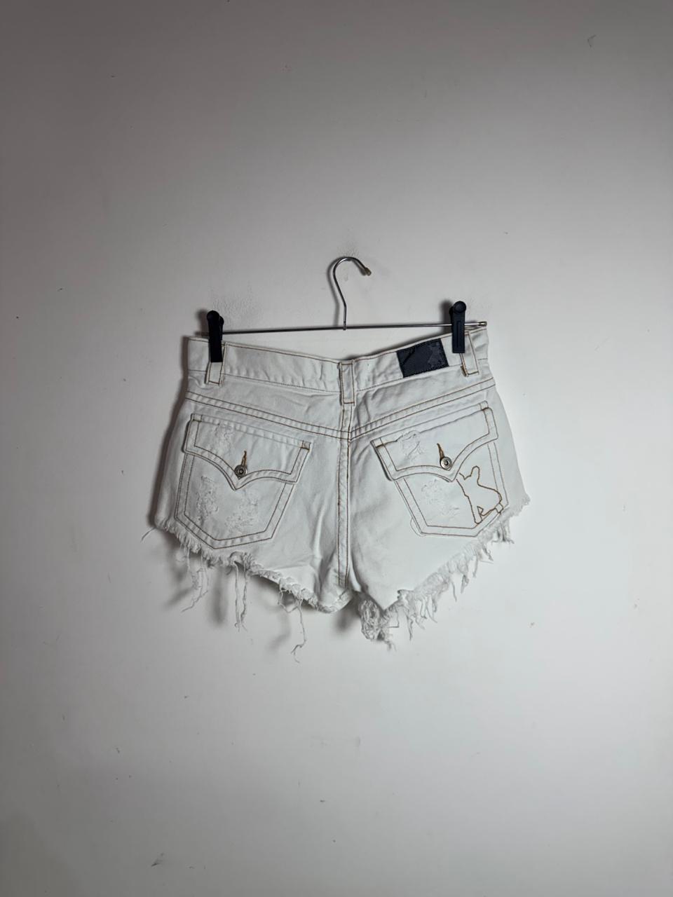 Short Jeans Branco Desfiado – Io – tam 38 - Imagem 2