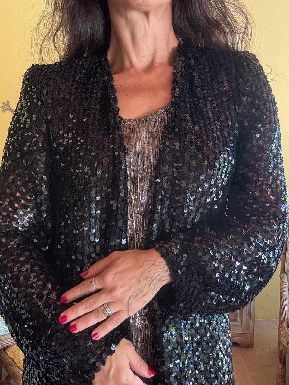 Sobreposição Longa de Paetês Preto – Laks Fifth – tam G - Imagem 3