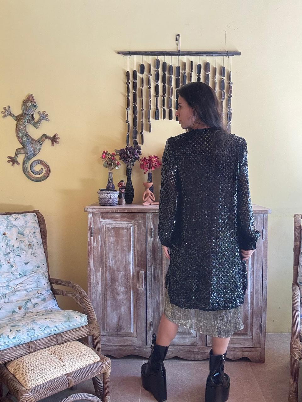 Sobreposição Longa de Paetês Preto – Laks Fifth – tam G - Imagem 2