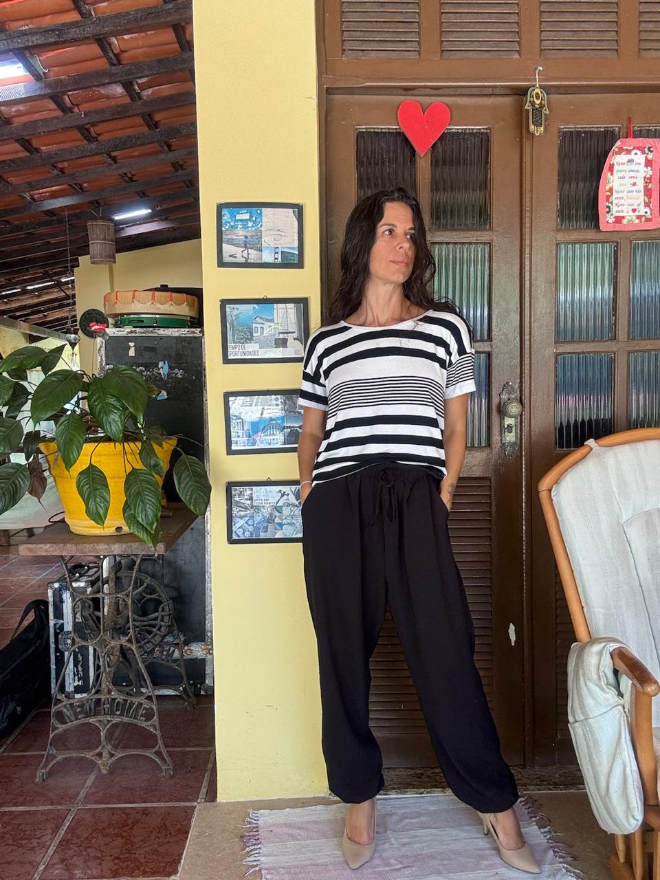 Calça Preta Fluida Facinelli com Amarração – tam GG
