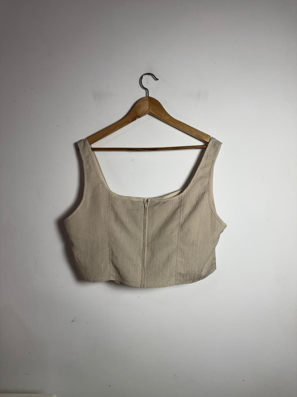 Cropped Nude com Zíper – Shein – tam 3XL - Imagem 2