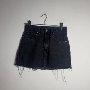 Short saia Jeans Preta Desfiada – Bluesteel – tam 38