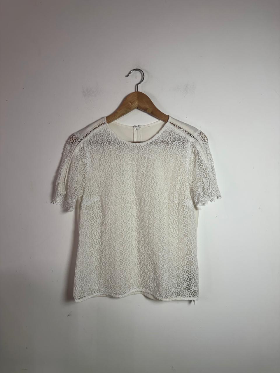 Blusa Feminina Branca de Renda com Manga Curta – tam 38