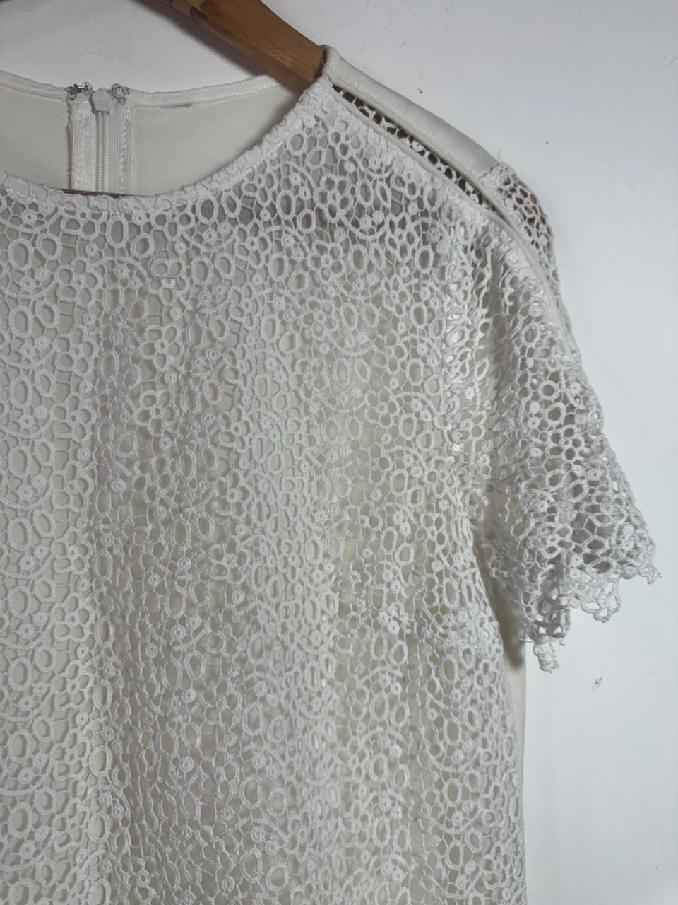 Blusa Feminina Branca de Renda com Manga Curta – tam 38 - Imagem 3
