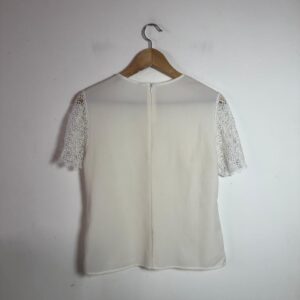 Blusa Feminina Branca de Renda com Manga Curta – tam 38