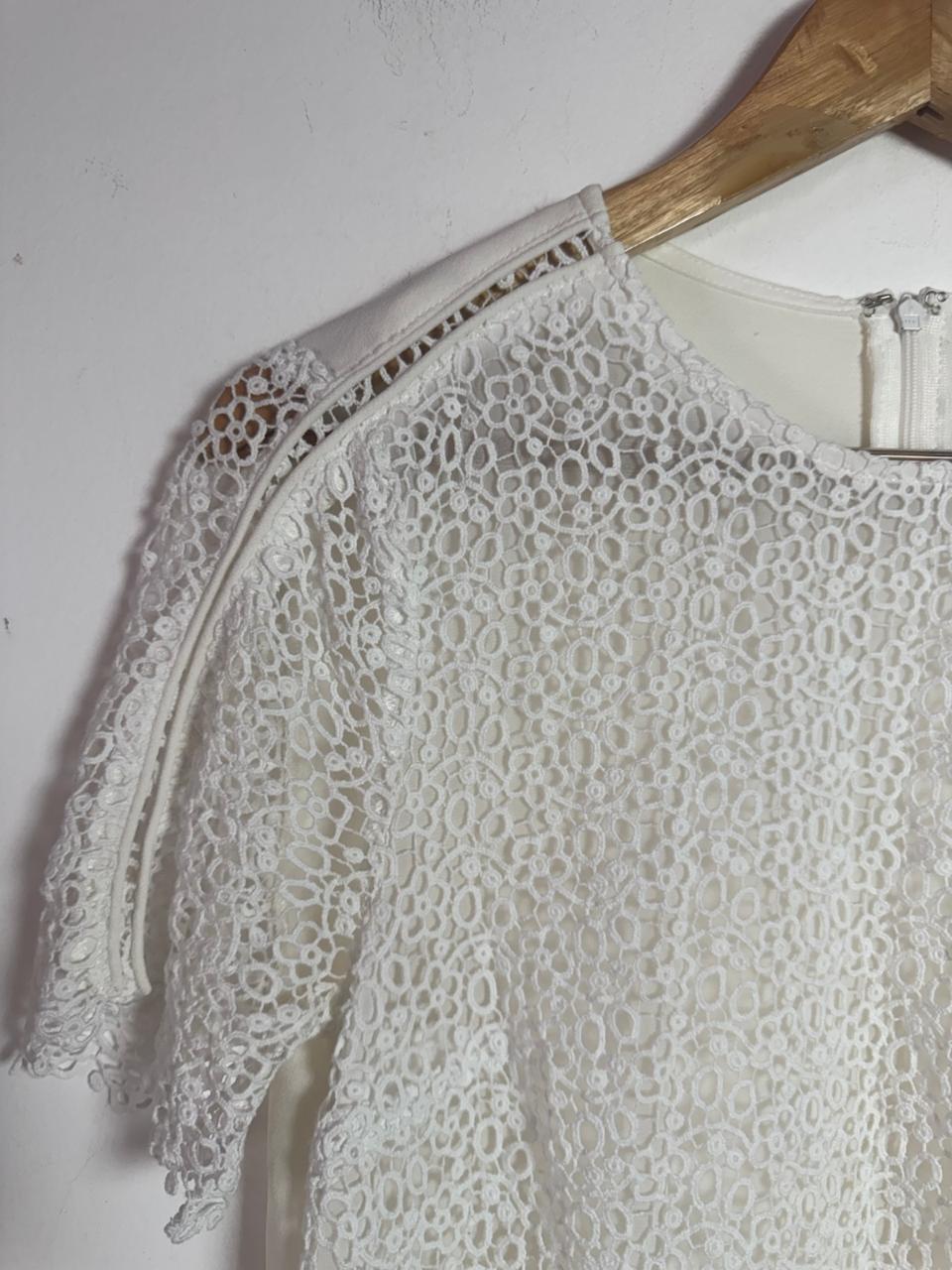 Blusa Feminina Branca de Renda com Manga Curta – tam 38 - Imagem 4