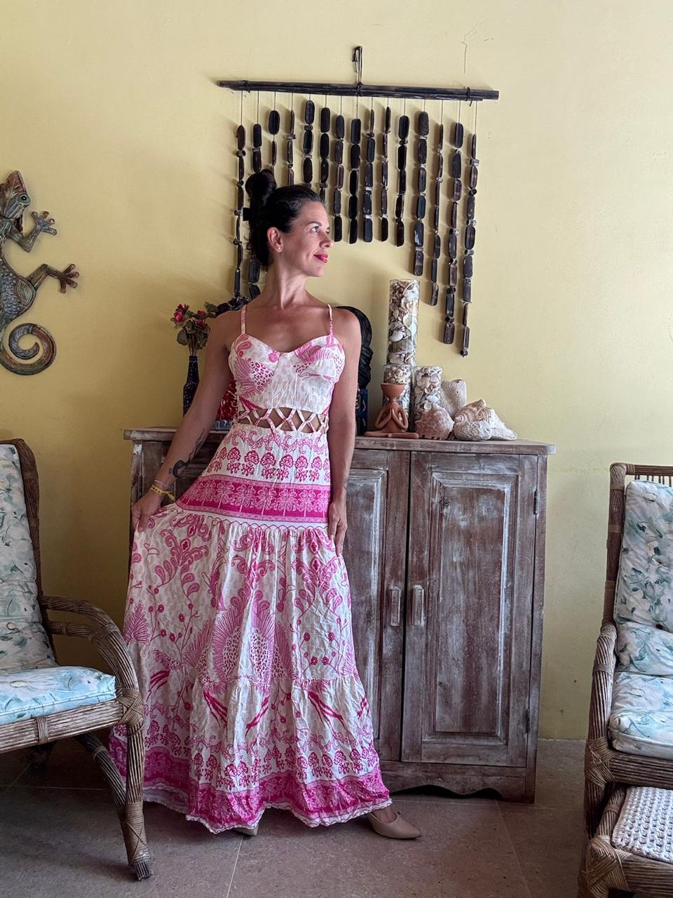 Vestido Longo Estampado Rosa Cut-out Bojo – Sumaicy – tam M - Imagem 4